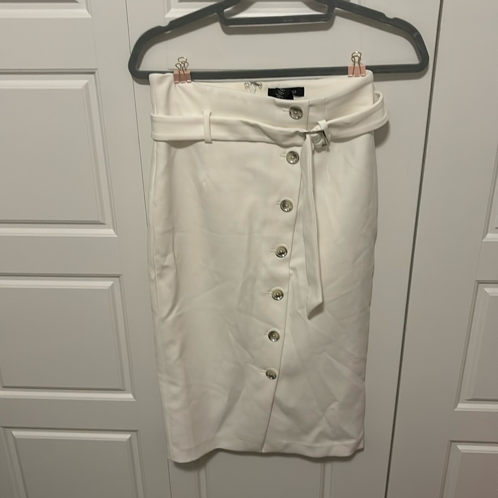 White House Black Market pencil skirt